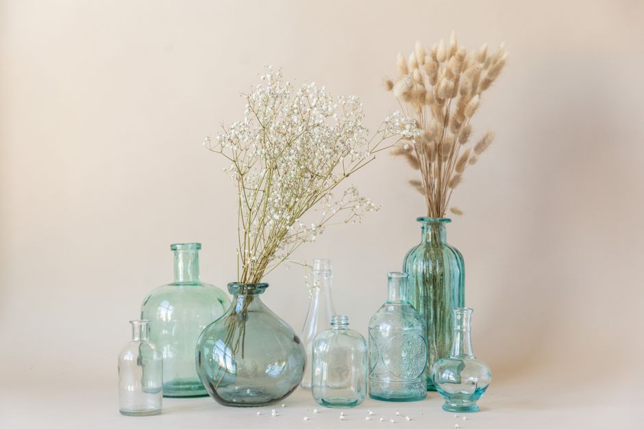 Choisir un vase : formes, tailles et astuces d’équilibre